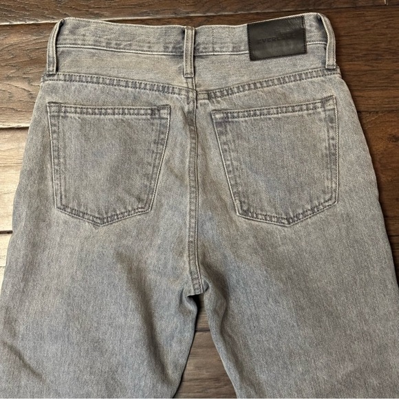 Everlane The 90’s Cheeky Jean in Grey - 25 Crop - Picture 4 of 9